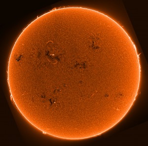 SUN_2013-05-15_12-33UT_2.jpg