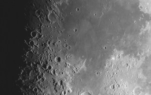Moon_171021_FireFly_100%_Rima Ariadaeus.jpg