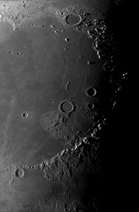 xDiamentowa Kolia i Mare Imbrium_7.08.2015r_Drizzle15_MAK150_ASI120M_redGSO#29_mozaika90%....jpg