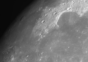 Mons Rumker, Sinus Iridum_23.12.2015r_18.03_MAK150_ASI120M_redGSO#29_105%....jpg