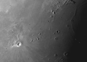 xVallis Schroteri,kopuły Gruithuisen_19.06.2017r_04.03_TS152F2270_ASI120M_H-alpha35nm_105%....jpg