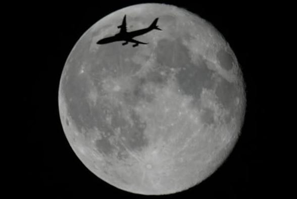 Samolot i księżyc.JPG