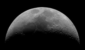 Sierp Księżyca w.6,5dnia 27.04.2012.jpg