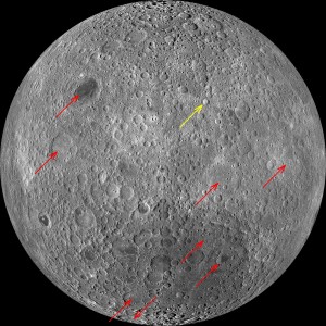 8 podwójnych kraterów (góry pierścieniowe).jpg