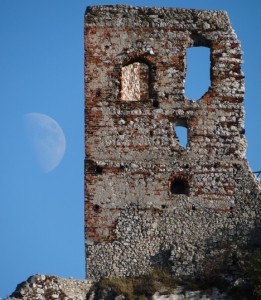 zamekolsztyn.jpg